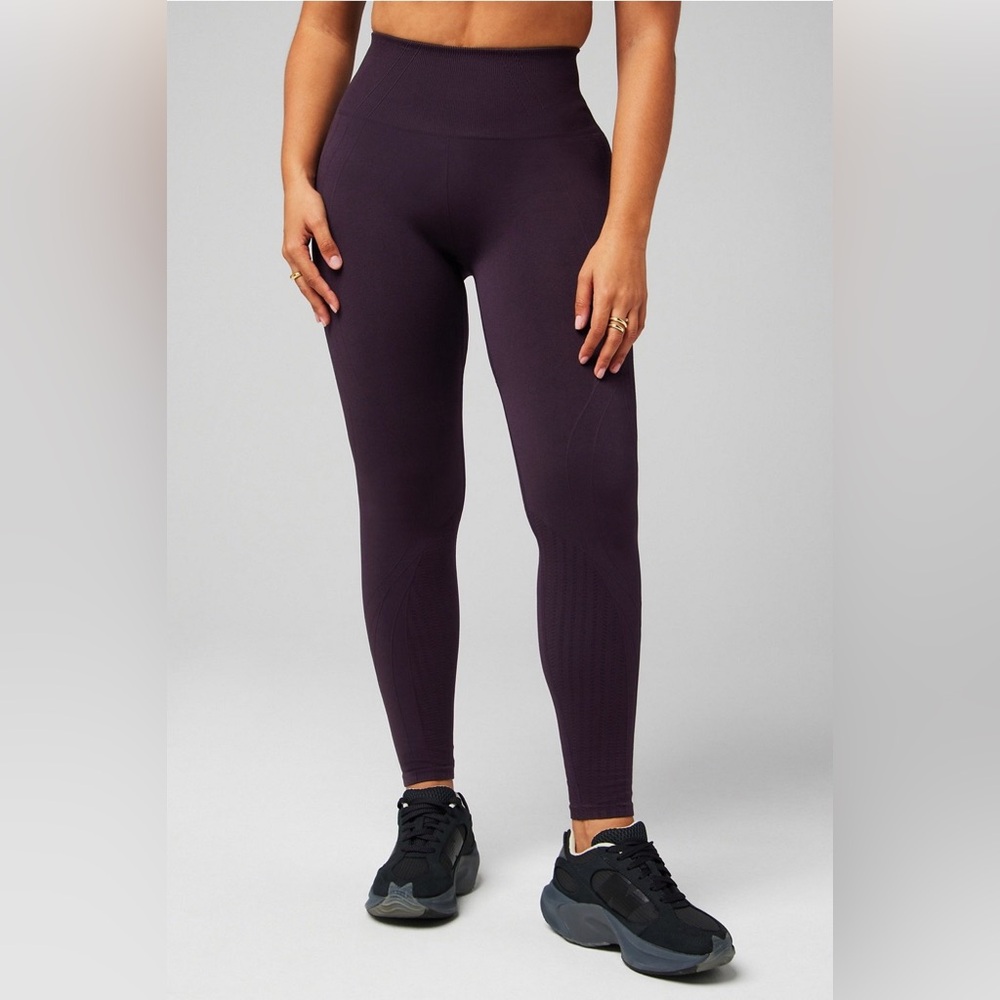 Fabletics Workout Set Performance Fabric - image 2